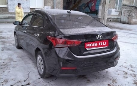 Hyundai Solaris II рестайлинг, 2019 год, 880 100 рублей, 23 фотография