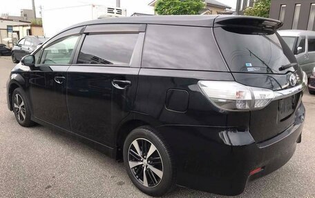 Toyota Wish II, 2015 год, 1 380 000 рублей, 3 фотография
