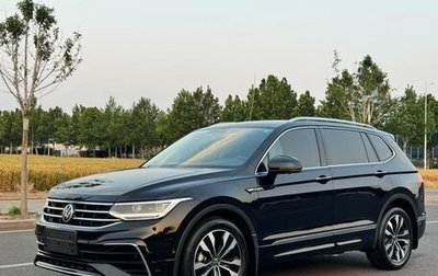 Volkswagen Tiguan II, 2022 год, 2 350 333 рублей, 1 фотография