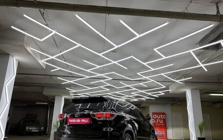 Toyota Highlander III, 2015 год, 2 700 000 рублей, 4 фотография