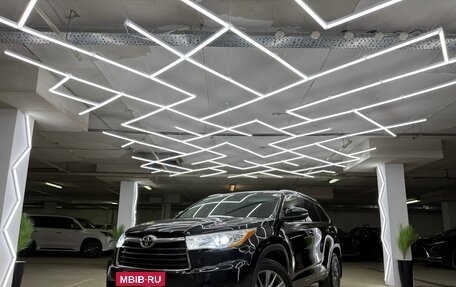 Toyota Highlander III, 2015 год, 2 700 000 рублей, 3 фотография