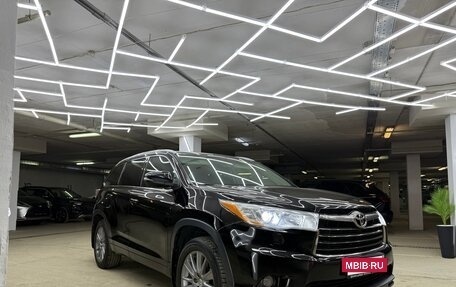 Toyota Highlander III, 2015 год, 2 700 000 рублей, 7 фотография