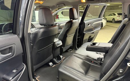 Toyota Highlander III, 2015 год, 2 700 000 рублей, 24 фотография