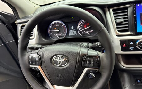Toyota Highlander III, 2015 год, 2 700 000 рублей, 37 фотография