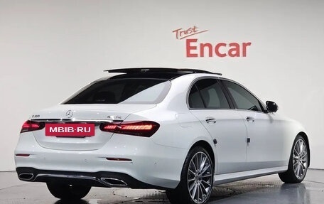 Mercedes-Benz E-Класс, 2022 год, 4 000 400 рублей, 2 фотография