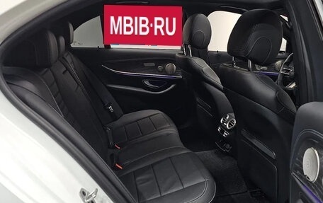 Mercedes-Benz E-Класс, 2022 год, 4 000 400 рублей, 17 фотография
