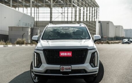 Cadillac Escalade V, 2025 год, 24 900 000 рублей, 2 фотография