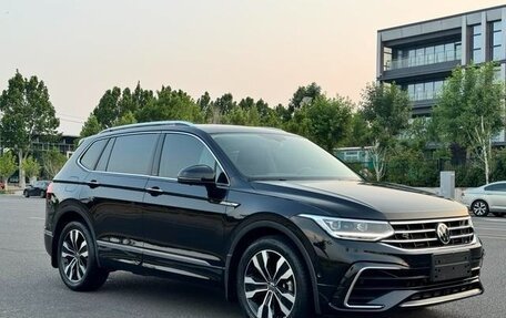 Volkswagen Tiguan II, 2022 год, 2 350 333 рублей, 5 фотография