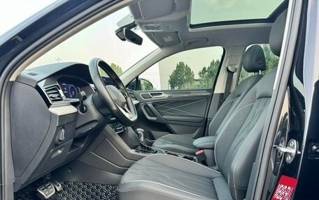 Volkswagen Tiguan II, 2022 год, 2 350 333 рублей, 7 фотография