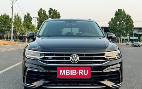 Volkswagen Tiguan II, 2022 год, 2 350 333 рублей, 6 фотография