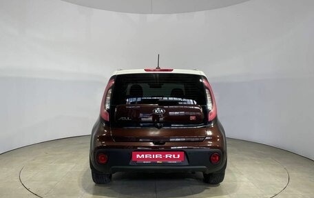 KIA Soul II рестайлинг, 2018 год, 1 499 000 рублей, 6 фотография