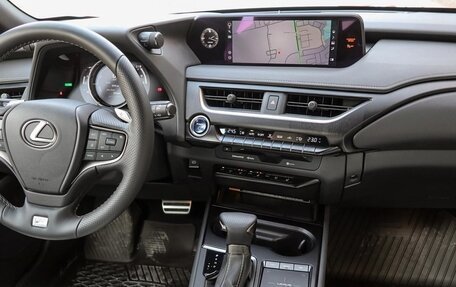 Lexus UX I, 2022 год, 2 250 000 рублей, 12 фотография