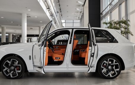 Rolls-Royce Cullinan, 2025 год, 76 900 000 рублей, 4 фотография