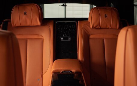Rolls-Royce Cullinan, 2025 год, 76 900 000 рублей, 15 фотография