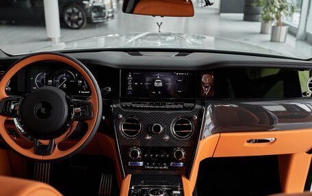 Rolls-Royce Cullinan, 2025 год, 76 900 000 рублей, 11 фотография