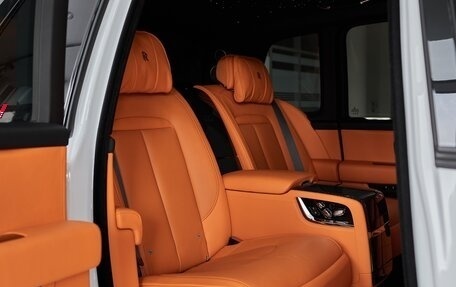Rolls-Royce Cullinan, 2025 год, 76 900 000 рублей, 14 фотография