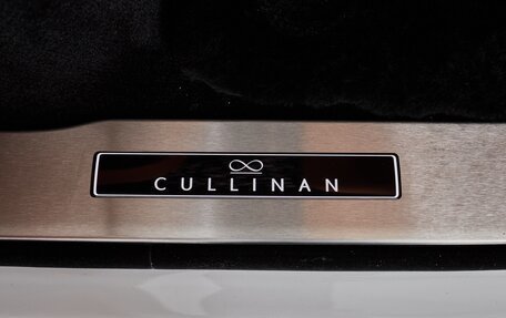 Rolls-Royce Cullinan, 2025 год, 76 900 000 рублей, 32 фотография