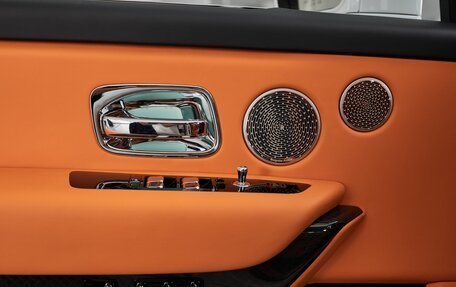Rolls-Royce Cullinan, 2025 год, 76 900 000 рублей, 30 фотография