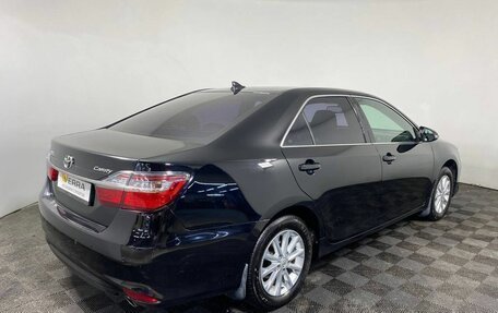 Toyota Camry, 2017 год, 2 000 000 рублей, 5 фотография