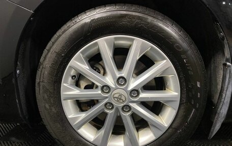 Toyota Camry, 2017 год, 2 000 000 рублей, 9 фотография