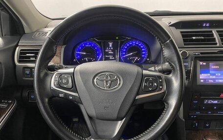 Toyota Camry, 2017 год, 2 000 000 рублей, 13 фотография