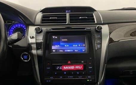 Toyota Camry, 2017 год, 2 000 000 рублей, 14 фотография