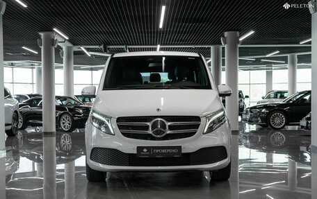 Mercedes-Benz V-Класс, 2019 год, 6 350 000 рублей, 3 фотография