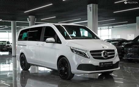 Mercedes-Benz V-Класс, 2019 год, 6 350 000 рублей, 2 фотография