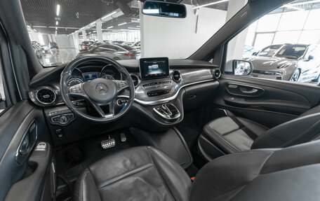 Mercedes-Benz V-Класс, 2019 год, 6 350 000 рублей, 9 фотография
