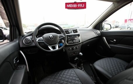 Renault Logan II, 2018 год, 970 000 рублей, 7 фотография
