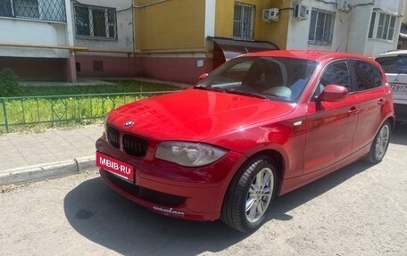 BMW 1 серия, 2009 год, 830 000 рублей, 3 фотография