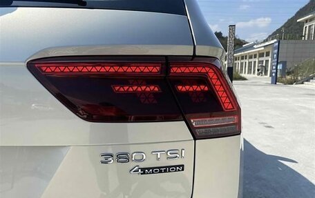 Volkswagen Tiguan II, 2020 год, 2 766 000 рублей, 8 фотография
