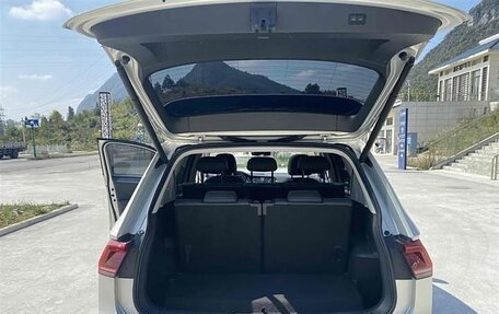 Volkswagen Tiguan II, 2020 год, 2 766 000 рублей, 19 фотография