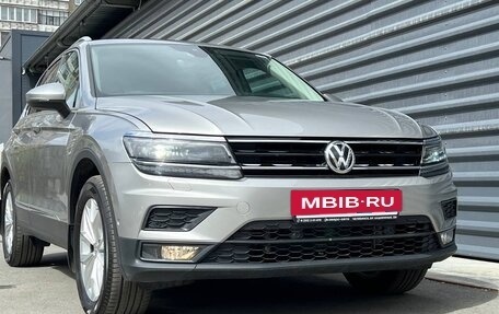 Volkswagen Tiguan II, 2020 год, 2 990 000 рублей, 2 фотография