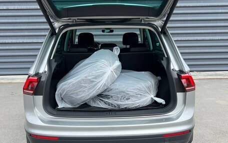 Volkswagen Tiguan II, 2020 год, 2 990 000 рублей, 15 фотография