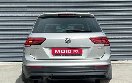 Volkswagen Tiguan II, 2020 год, 2 990 000 рублей, 13 фотография