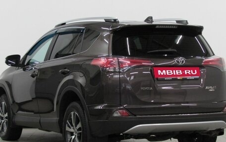 Toyota RAV4, 2018 год, 2 550 000 рублей, 3 фотография