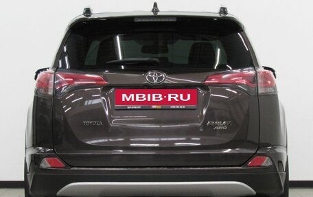 Toyota RAV4, 2018 год, 2 550 000 рублей, 4 фотография