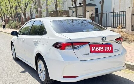 Toyota Corolla, 2022 год, 2 100 000 рублей, 2 фотография