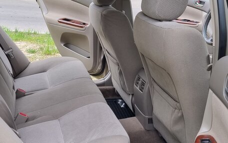 Toyota Camry V40, 2005 год, 1 790 000 рублей, 10 фотография