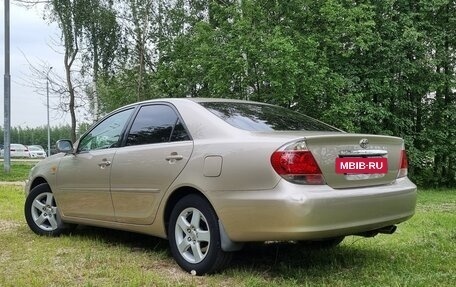 Toyota Camry V40, 2005 год, 1 790 000 рублей, 2 фотография