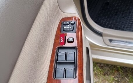 Toyota Camry V40, 2005 год, 1 790 000 рублей, 18 фотография