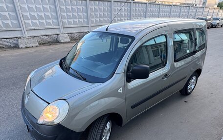Renault Kangoo II рестайлинг, 2011 год, 795 000 рублей, 7 фотография