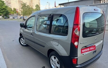 Renault Kangoo II рестайлинг, 2011 год, 795 000 рублей, 5 фотография