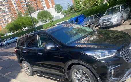 Hyundai Santa Fe III рестайлинг, 2017 год, 2 300 000 рублей, 3 фотография