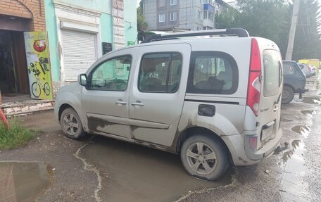 Renault Kangoo II рестайлинг, 2011 год, 671 500 рублей, 2 фотография