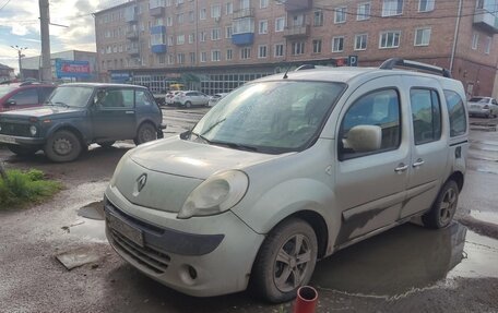 Renault Kangoo II рестайлинг, 2011 год, 671 500 рублей, 4 фотография