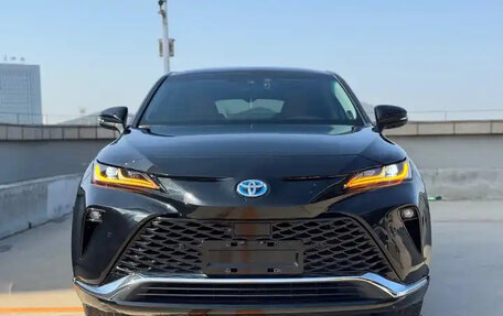 Toyota Venza, 2021 год, 3 333 777 рублей, 2 фотография