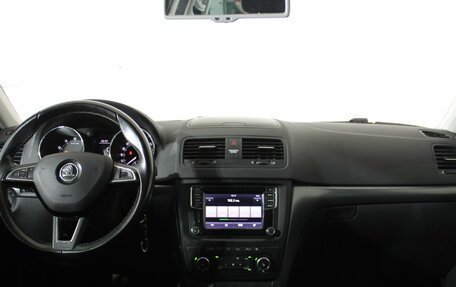 Skoda Yeti I рестайлинг, 2015 год, 1 395 840 рублей, 10 фотография
