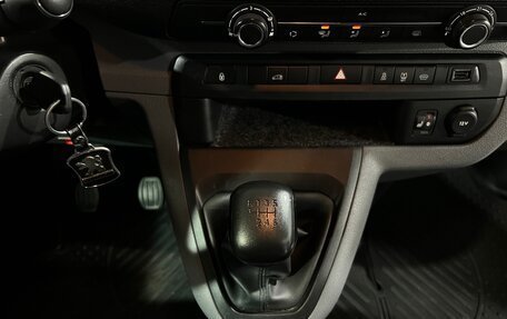 Peugeot Expert, 2019 год, 2 280 000 рублей, 15 фотография
